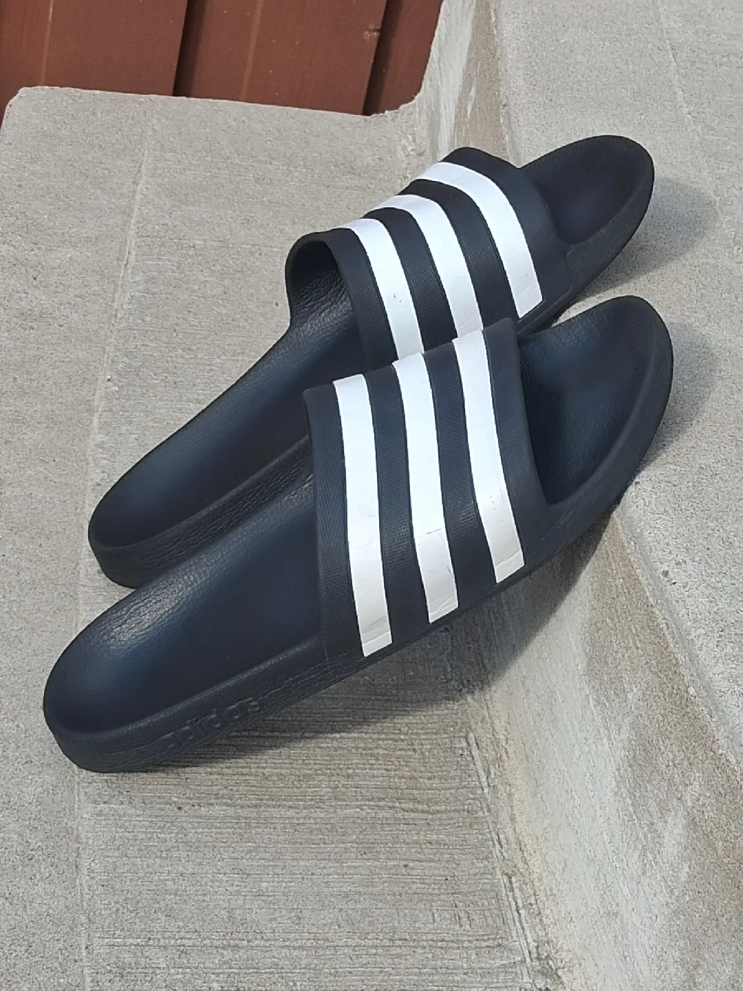 Adidas Adilette Comfort Slides thumbnail