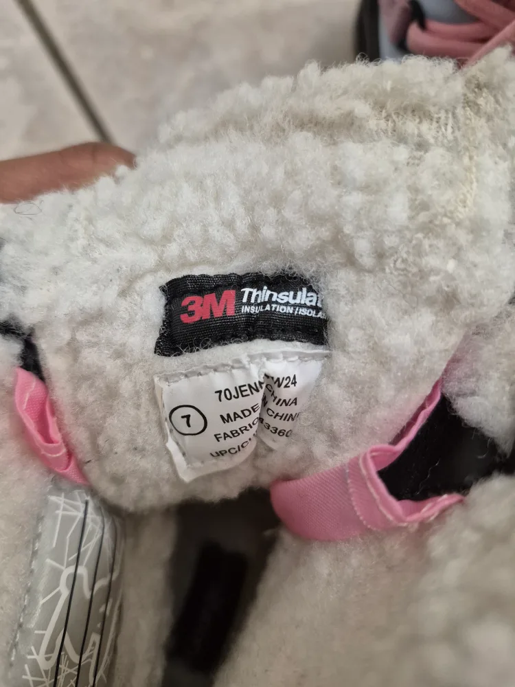 Girls' Winter Boots - Size 7 image indicator(2)