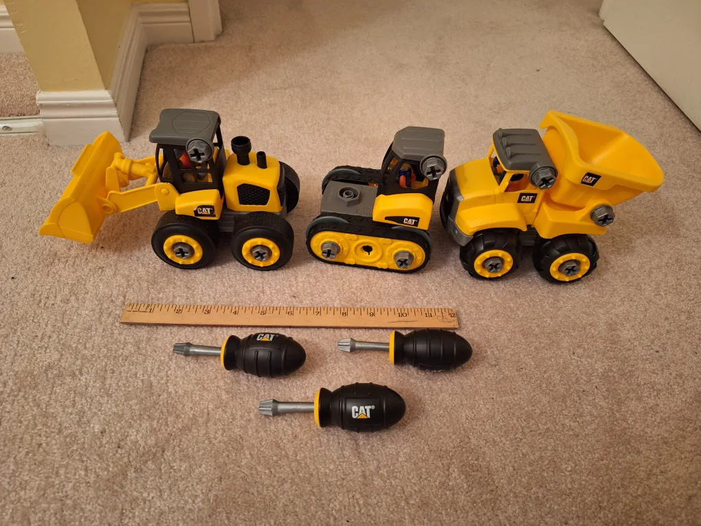 CAT Toy Construction Vehicles - Set of 3 image indicator(2)