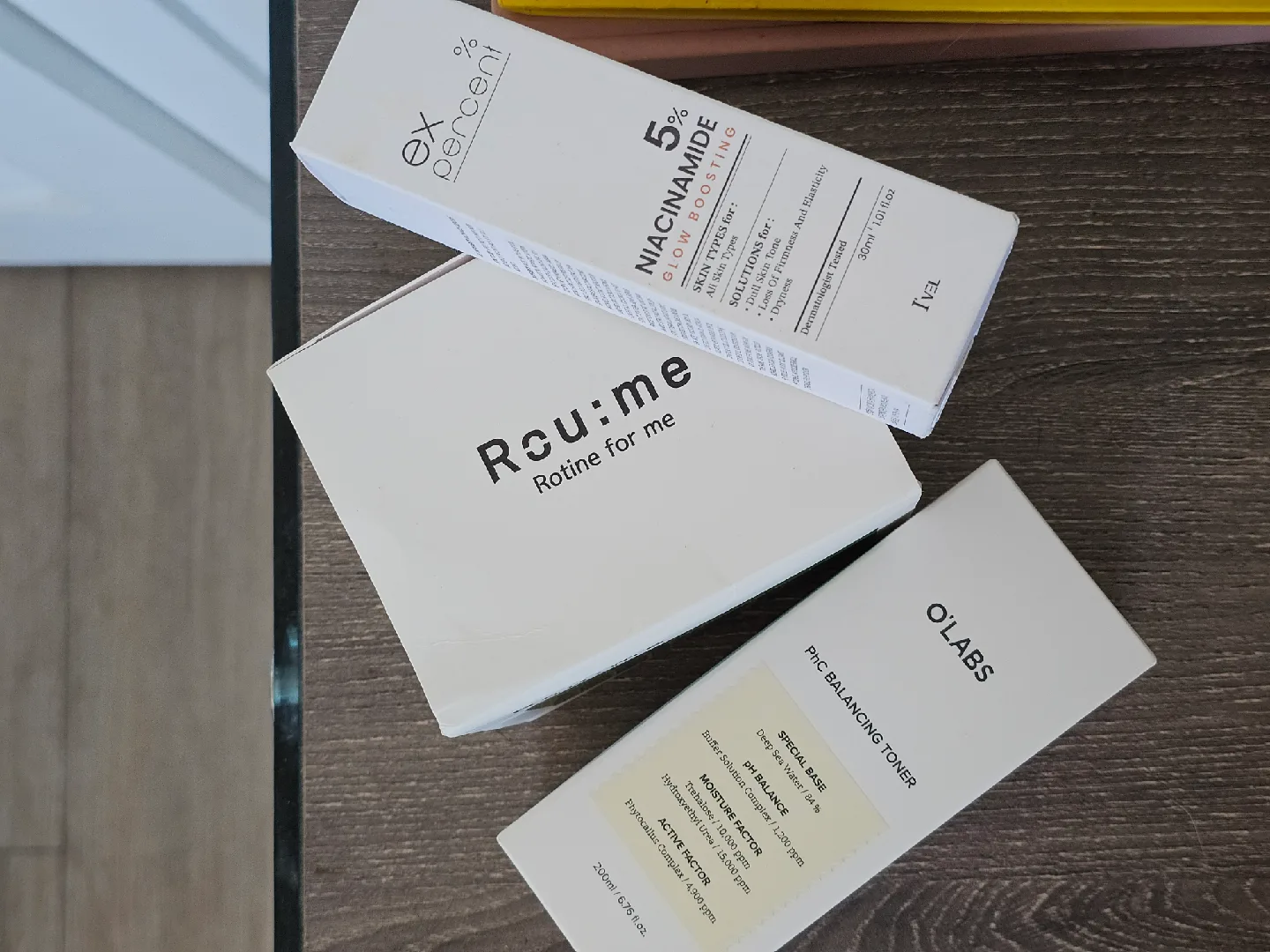 Skincare set (3): Niacinamide serum, Phc Toner,Cleansing Pads image indicator(6)