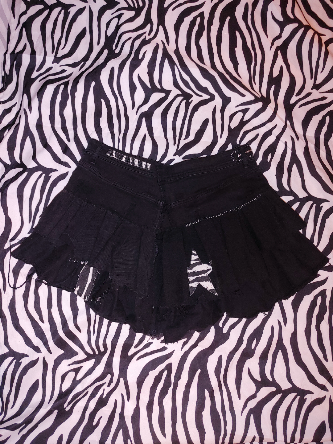 black high waist frilly skirt - photo 2