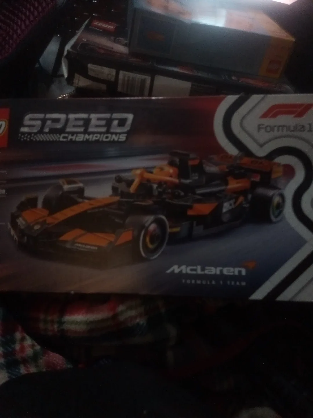LEGO Speed Champions Sets: NASCAR, Formula 1, Sunflowers image indicator(6)