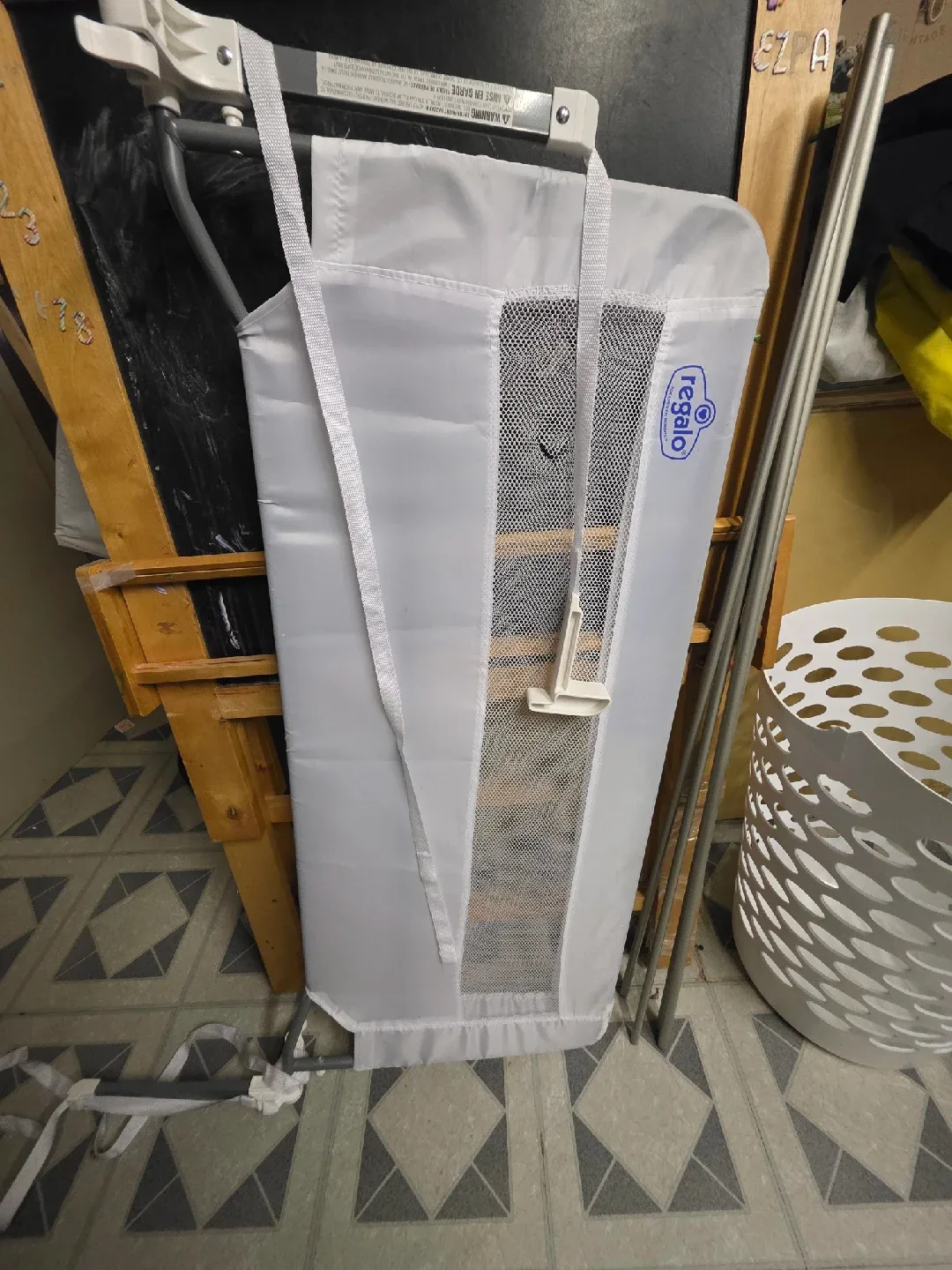 Regalo Swing Down Bed Rail thumbnail