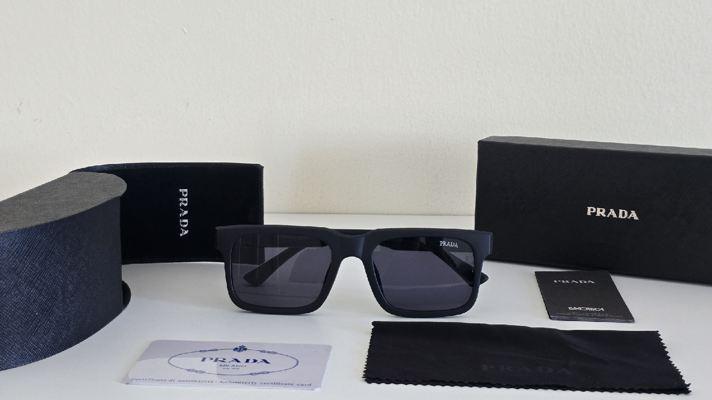 Prada Sunglasses Black Square Frame - photo 5