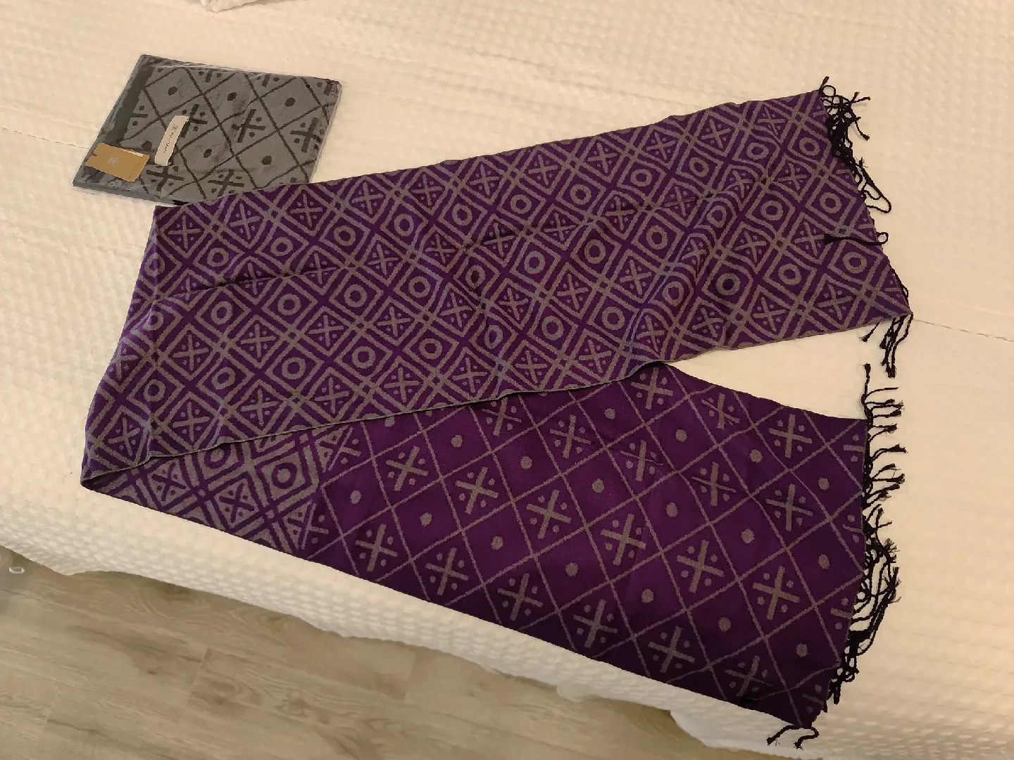 brand new wool scarf thumbnail