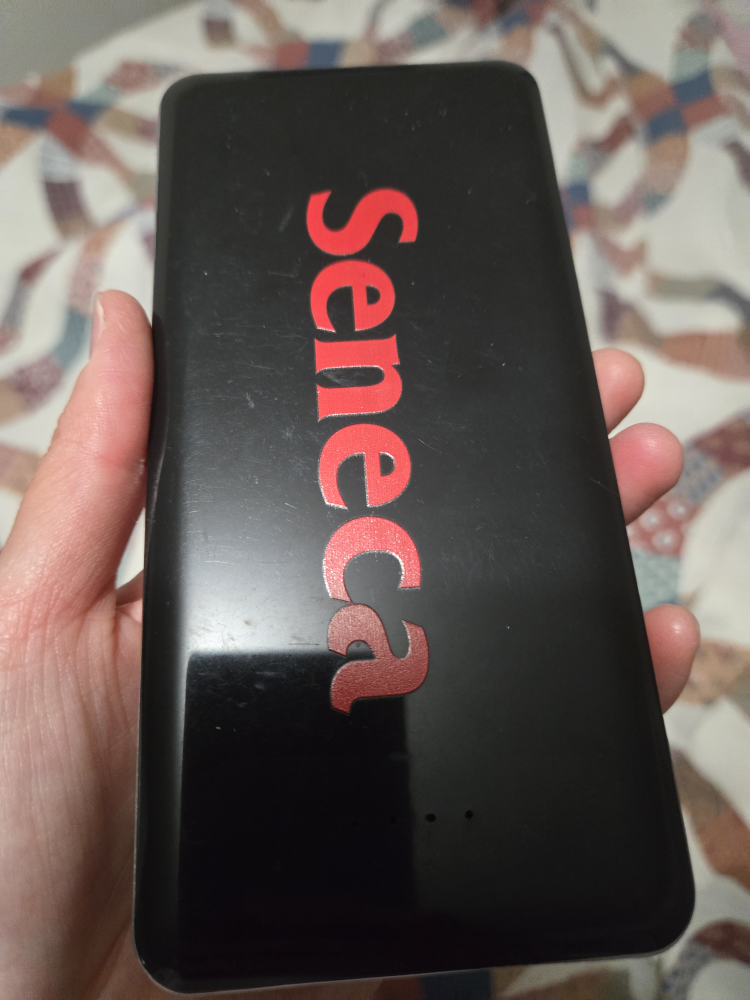 Seneca Power Bank