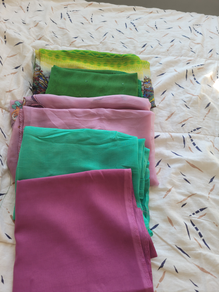 Assorted Fabric Pieces - Sewing, Crafts - photo 3