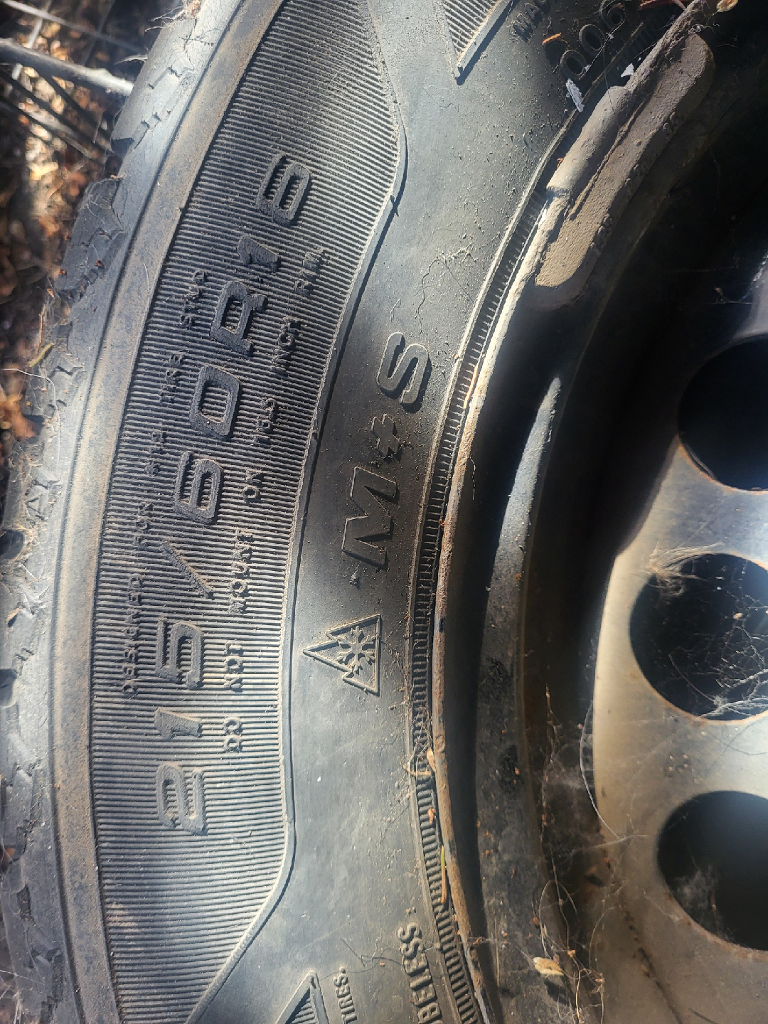 Tires - 215/60R16