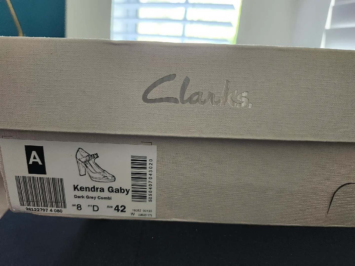 clarks woman shoes size US 10 image indicator(4)