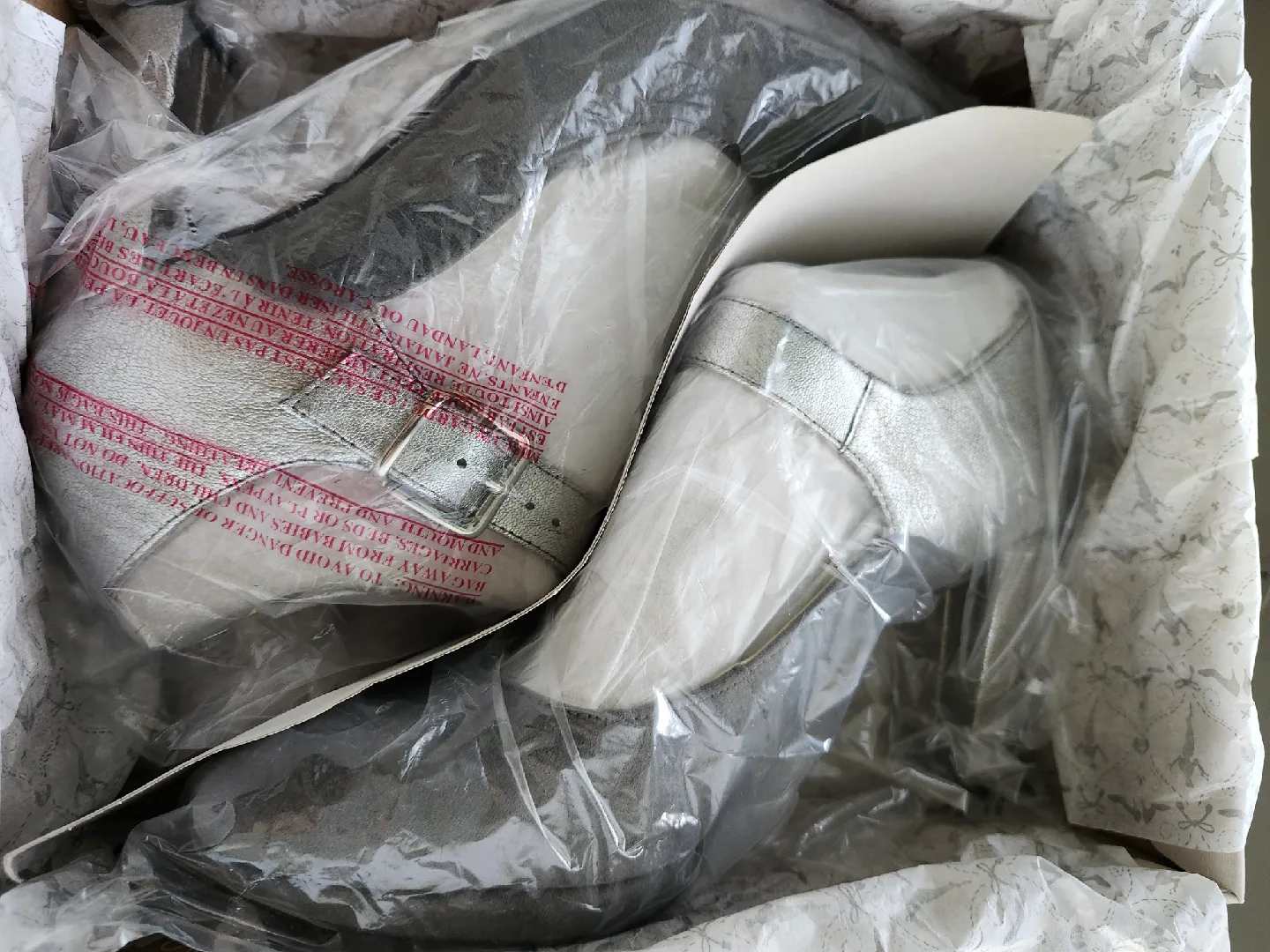 clarks woman shoes size US 10 image indicator(5)