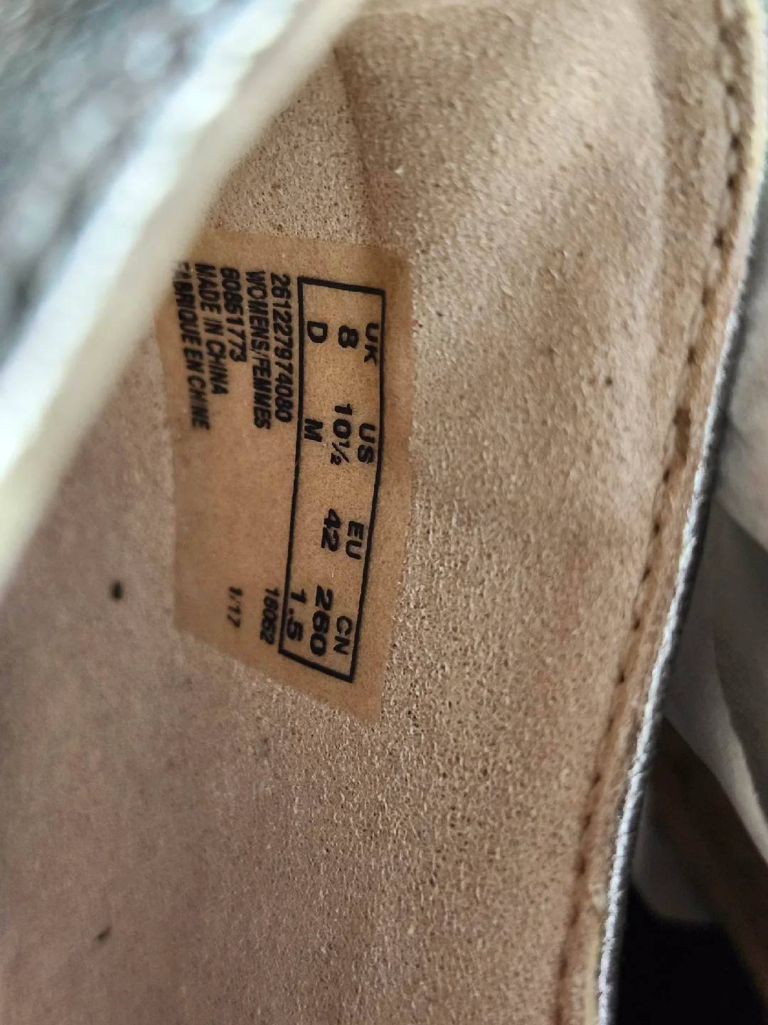 clarks woman shoes size US 10 image indicator(8)