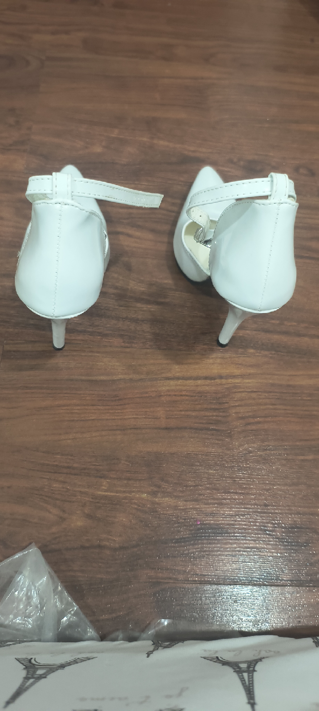 White Pointed Heels 7.5 - photo 2