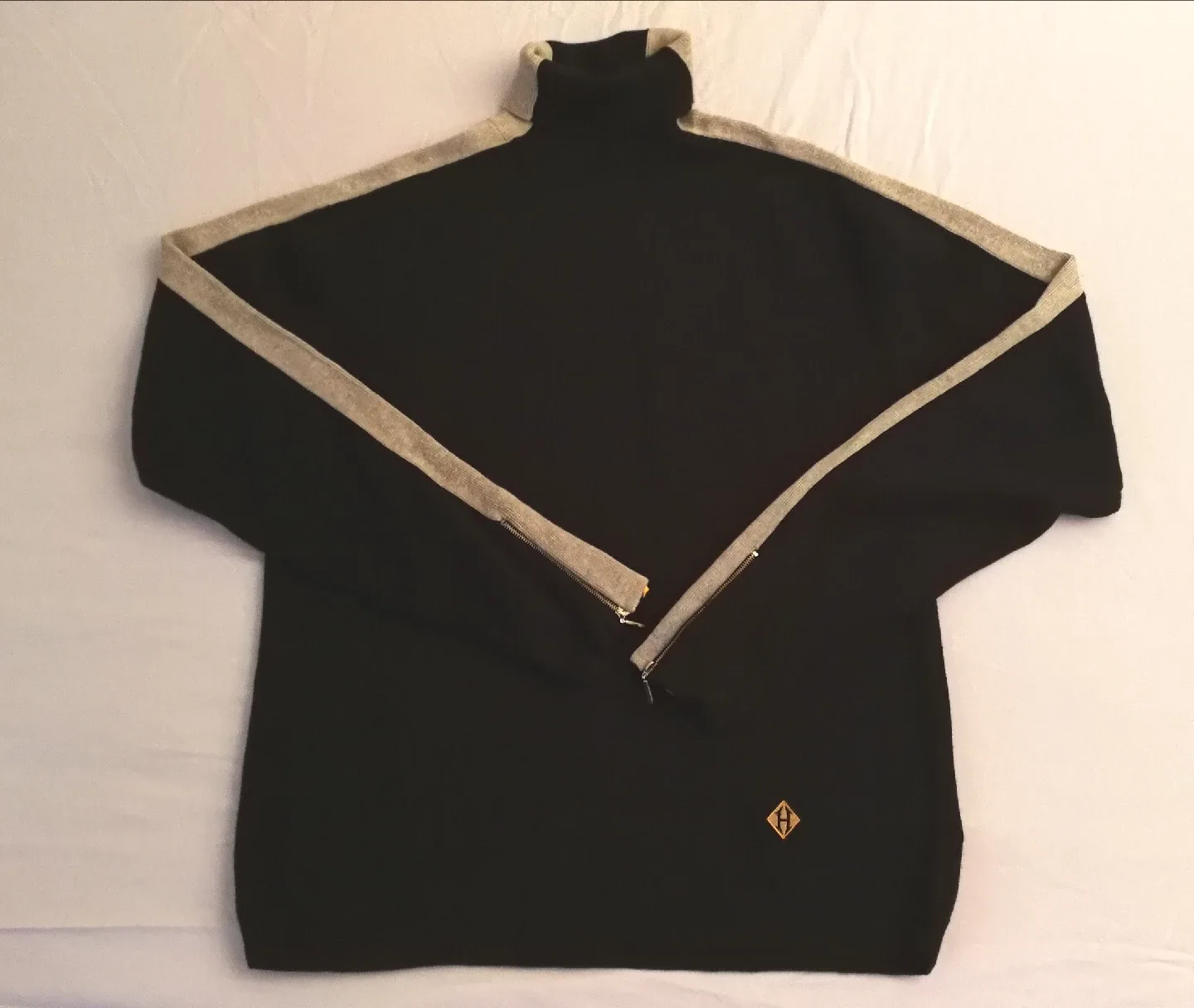 TH Black Turtleneck Sweater women XL thumbnail