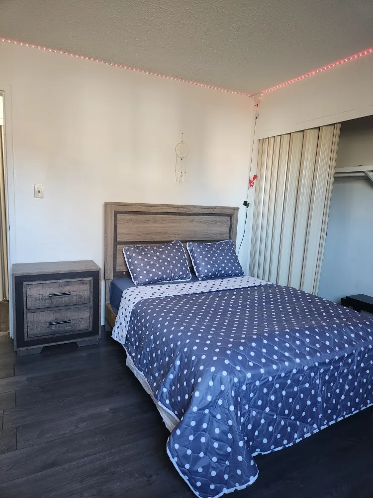 Cozy Room for Rent in Century Park Area, $700 image indicator(3)