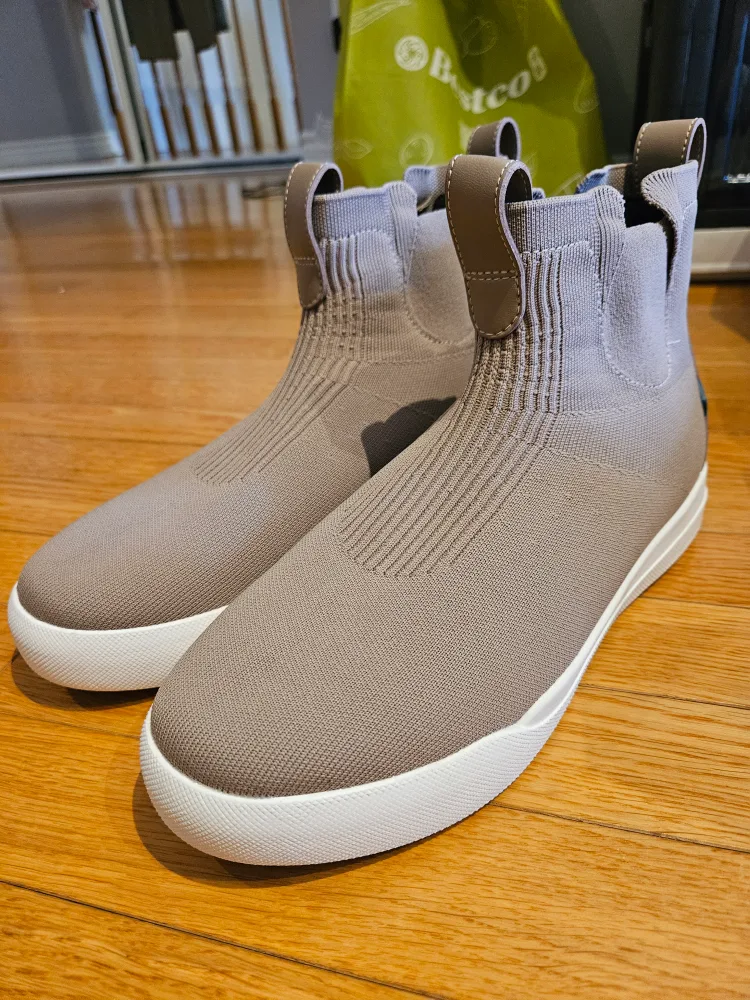 BRAND NEW UNUSED Vessi hightop shoes - khaki colour thumbnail