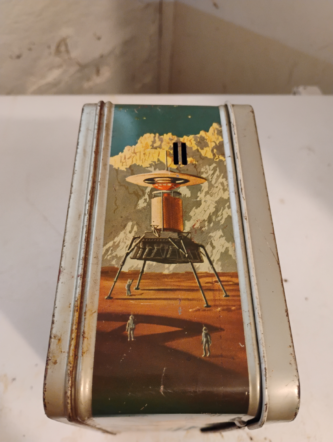 Vintage Thermos Brand Space-Themed Lunchbox - photo 3