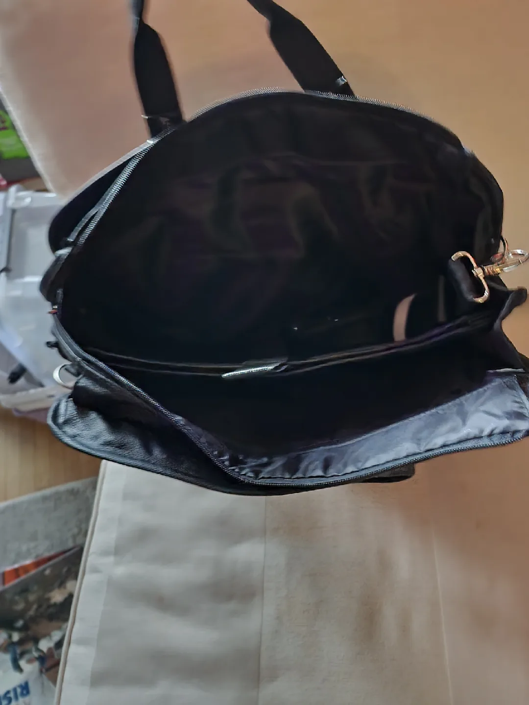 Black Leather Laptop Bag image indicator(2)