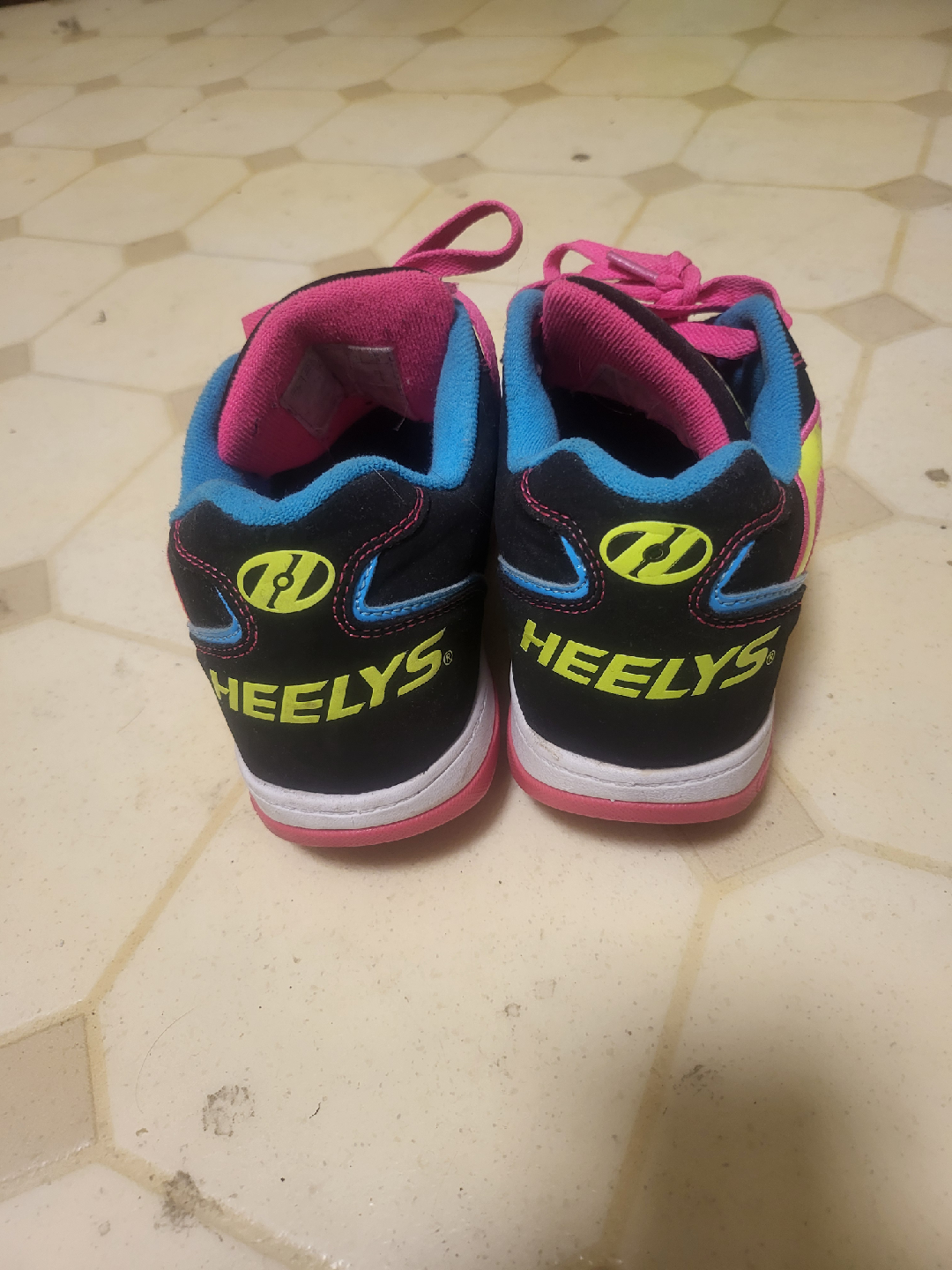 Heelys Roller Shoes - Youth Size