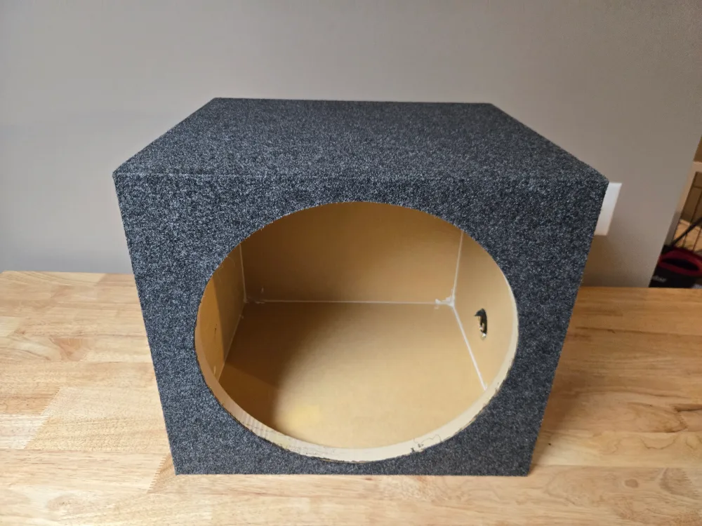 Brand New 15' Sealed Subwoofer Enclosure image indicator(3)