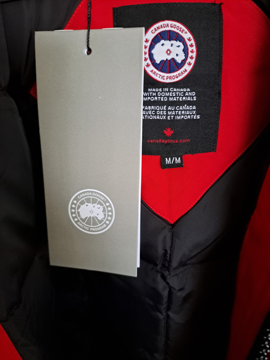 Canada Goose Expedition Parka - Size M - photo 3