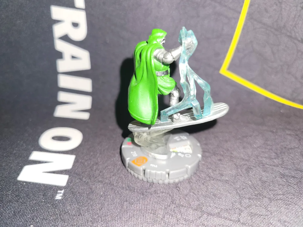 2012 Galatic Guardians Heroclix Set: Dr Doom #046 image indicator(4)