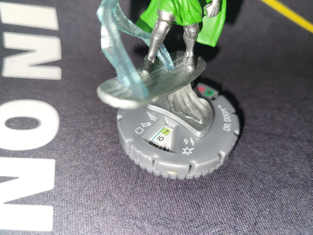 2012 Galatic Guardians Heroclix Set: Dr Doom #046 image indicator(5)