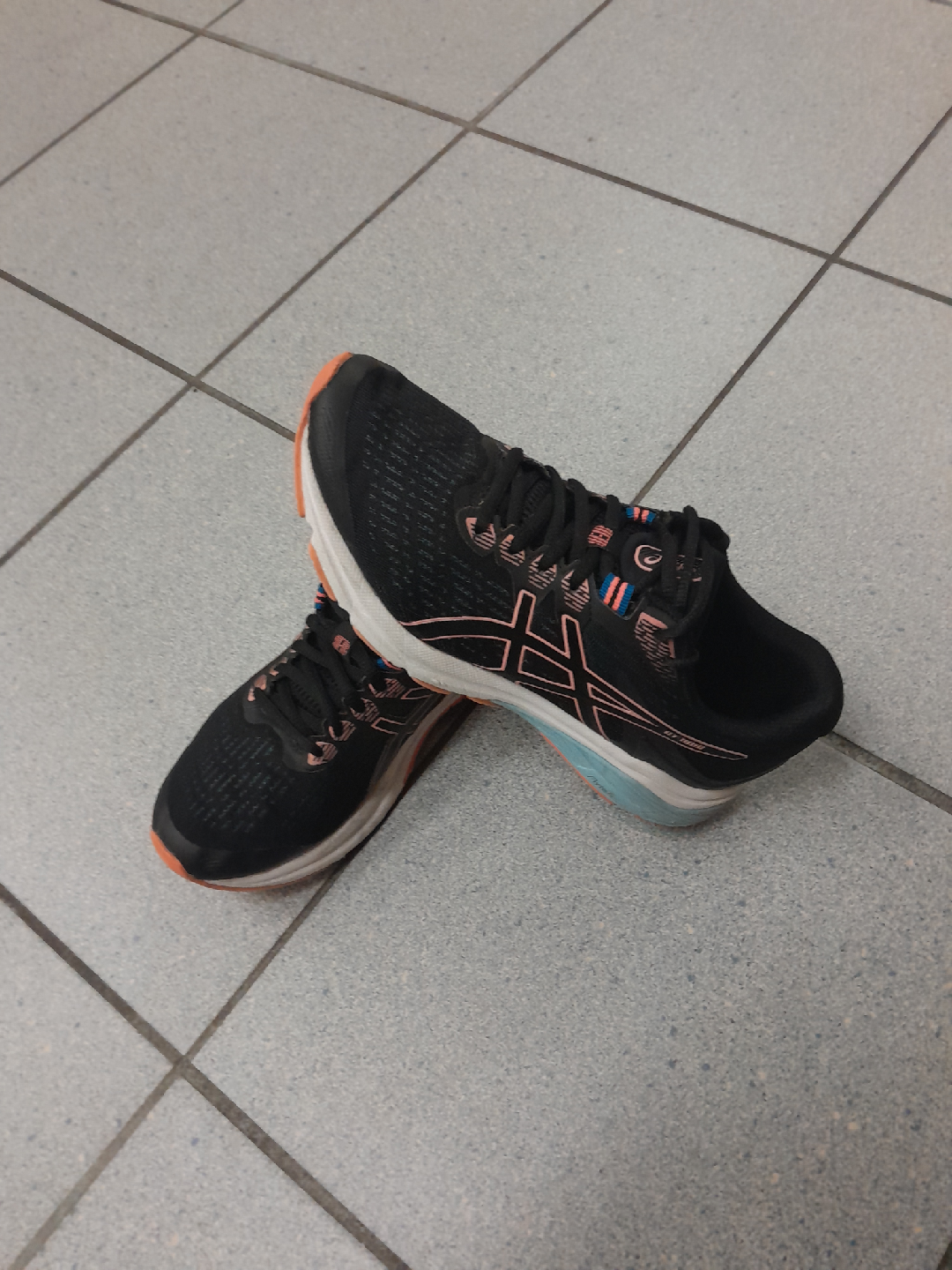 Asics Running Shoes - Black Women's Size 7 - photo 4