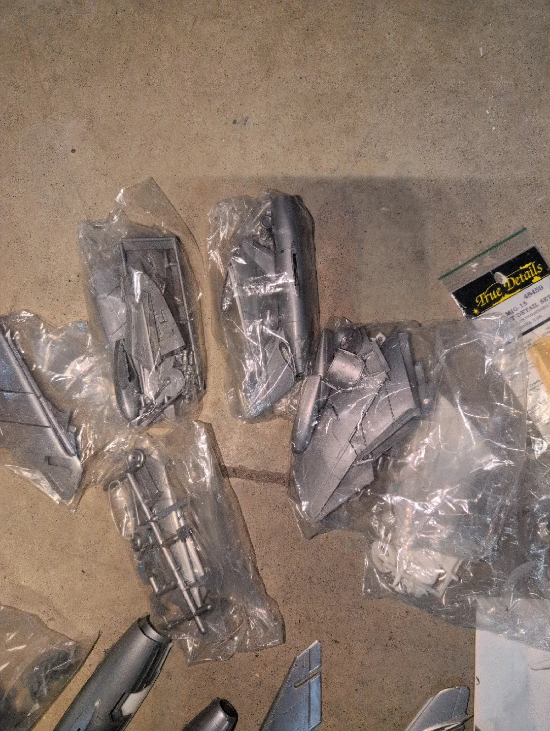 Vintage Model Airplane Kits - Century & MIG image indicator(6)