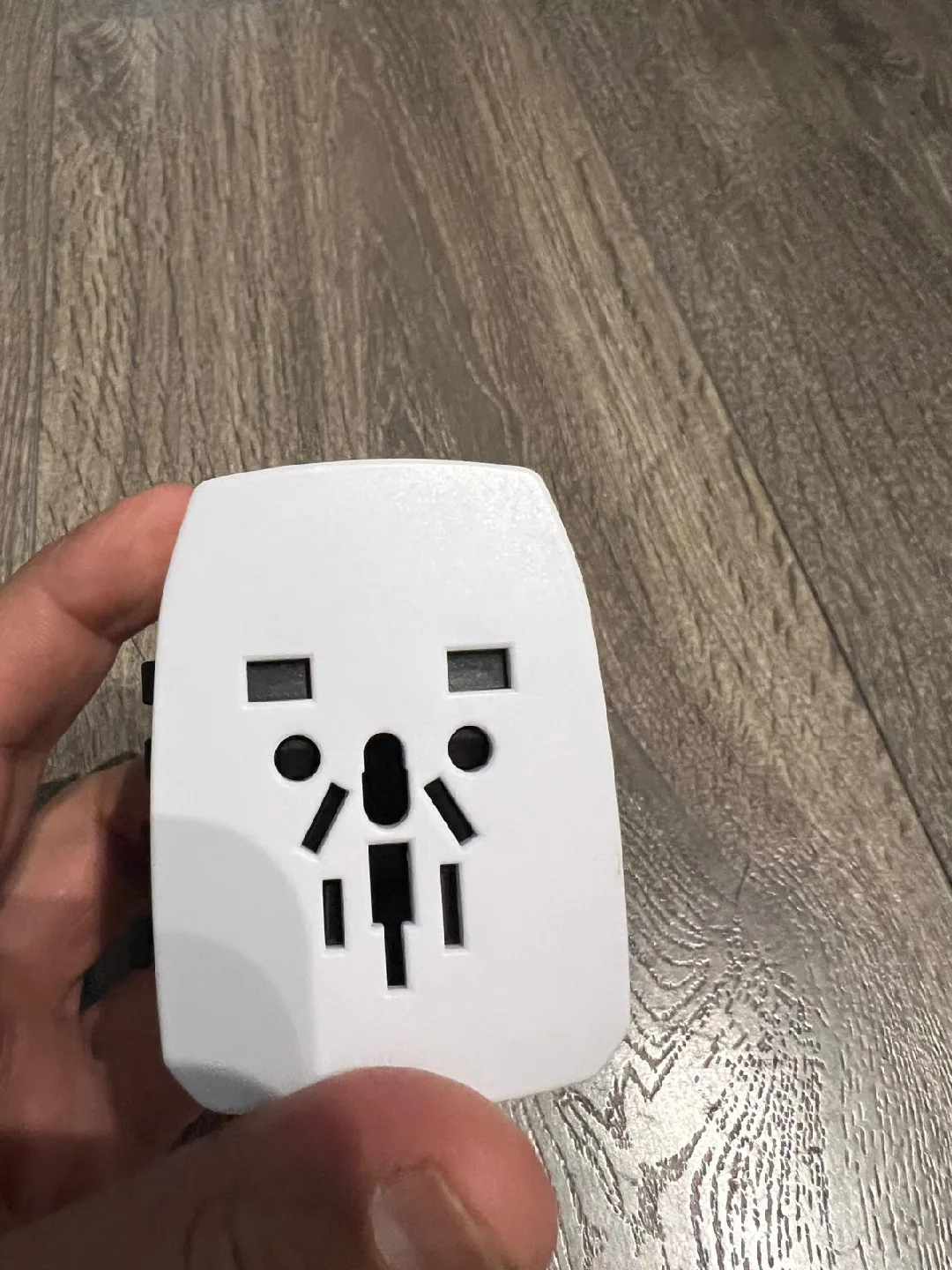 Universal Travel Adapter - White image indicator(6)