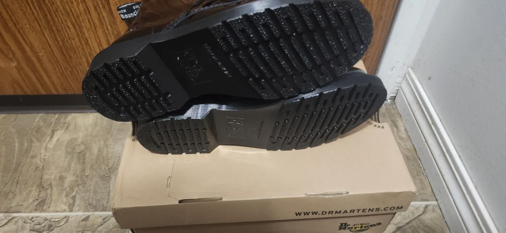 New Dr. Martens 1460 Mono Black Boots - US 9 image indicator(4)