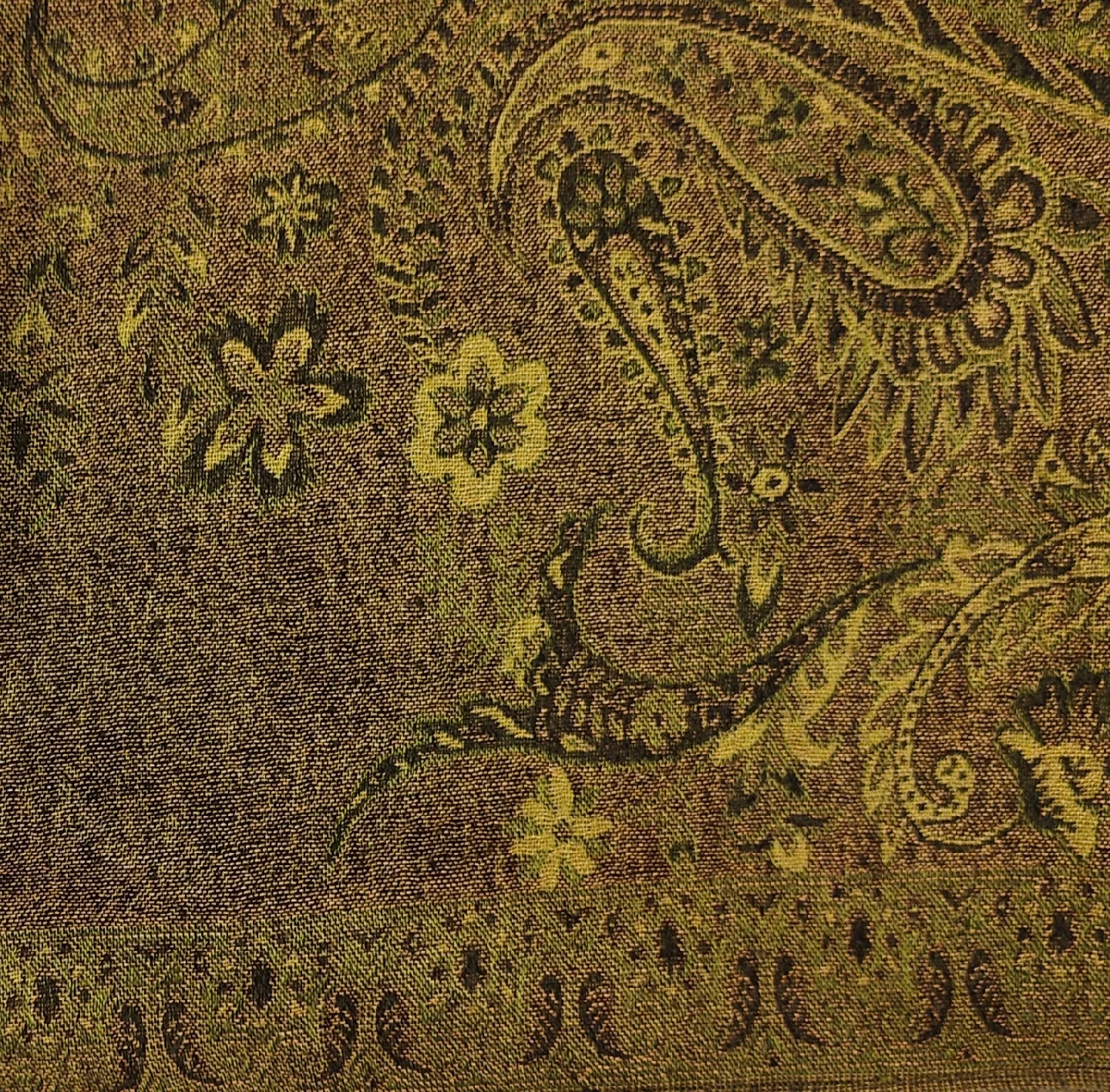 Shawls image indicator(3)