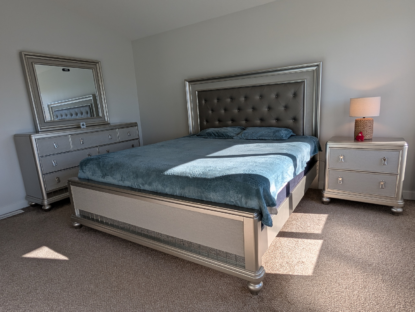 Bedroom Set - Bed, Dresser, and Nightstand - photo 2