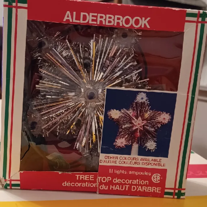 Vintage Alderbrook Tree Top Decoration