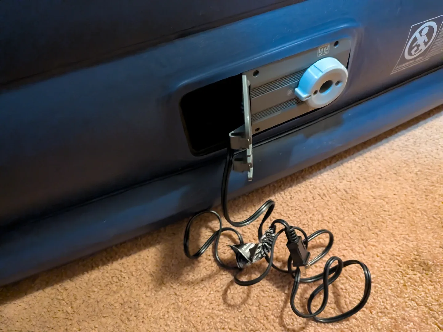 Ozark Trail Air Mattress - Queen Size image indicator(2)