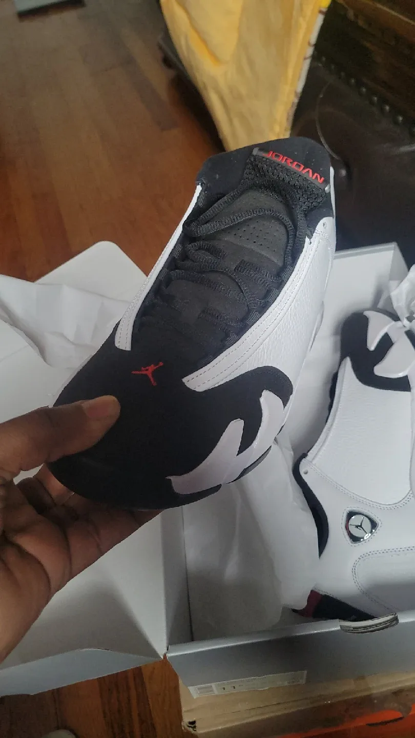 Jordan 14 Retro White/Black size 11.5 image indicator(7)
