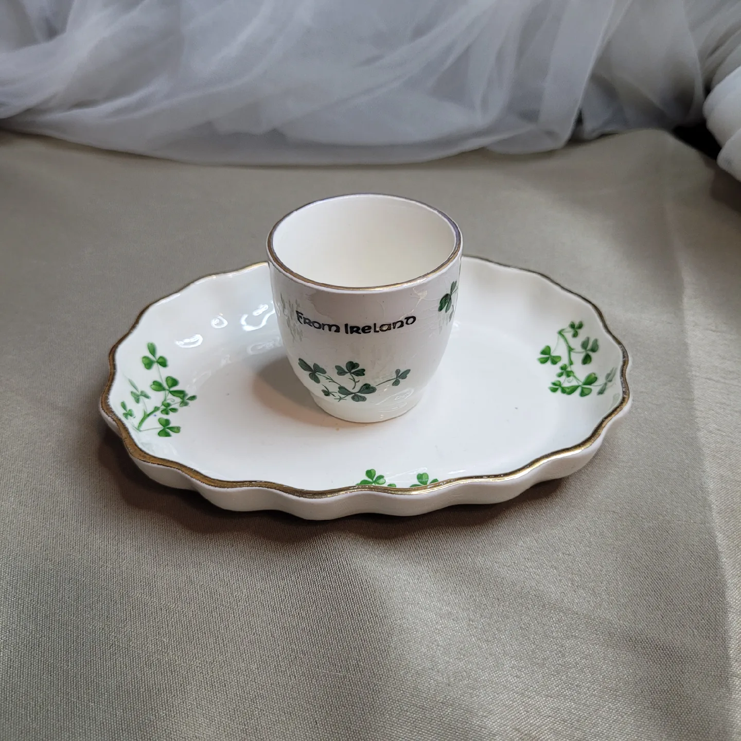 Arklow Ireland Souvenir Of  Ireland  5 1/4" x 4" Trinket Dish.. image indicator(3)