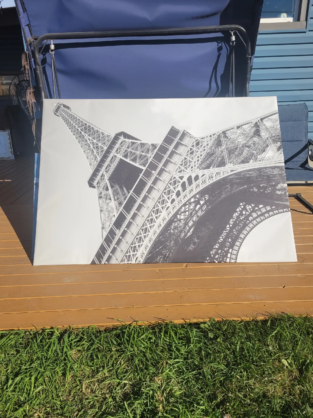 Eiffel Tower Black & White Canvas Print thumbnail