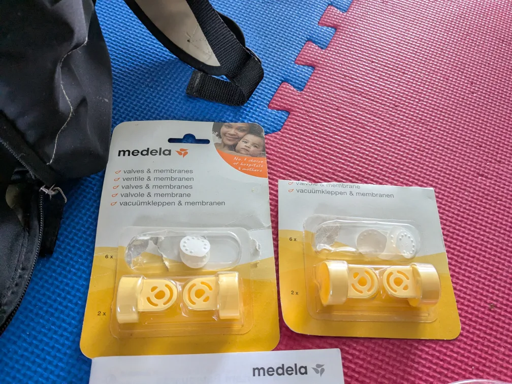Medela Pump In Style Advanced Breast Pump w/ Tote Bag image indicator(4)