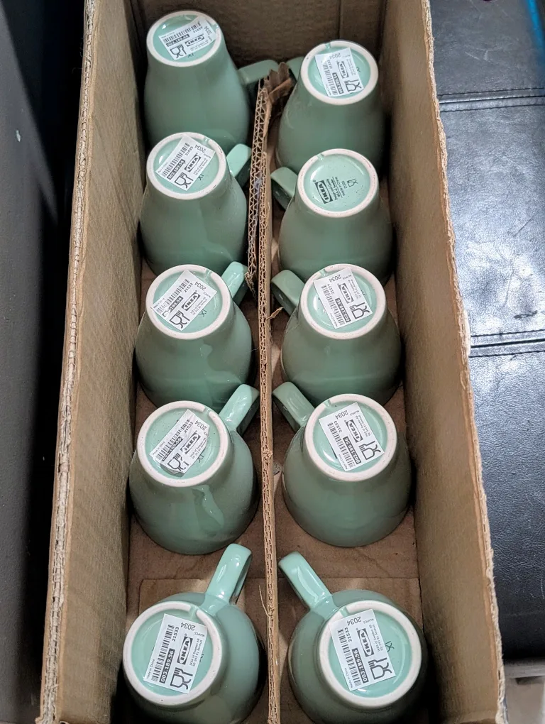 10 IKEA FÄRGRIK Mugs - Light Green image indicator(2)