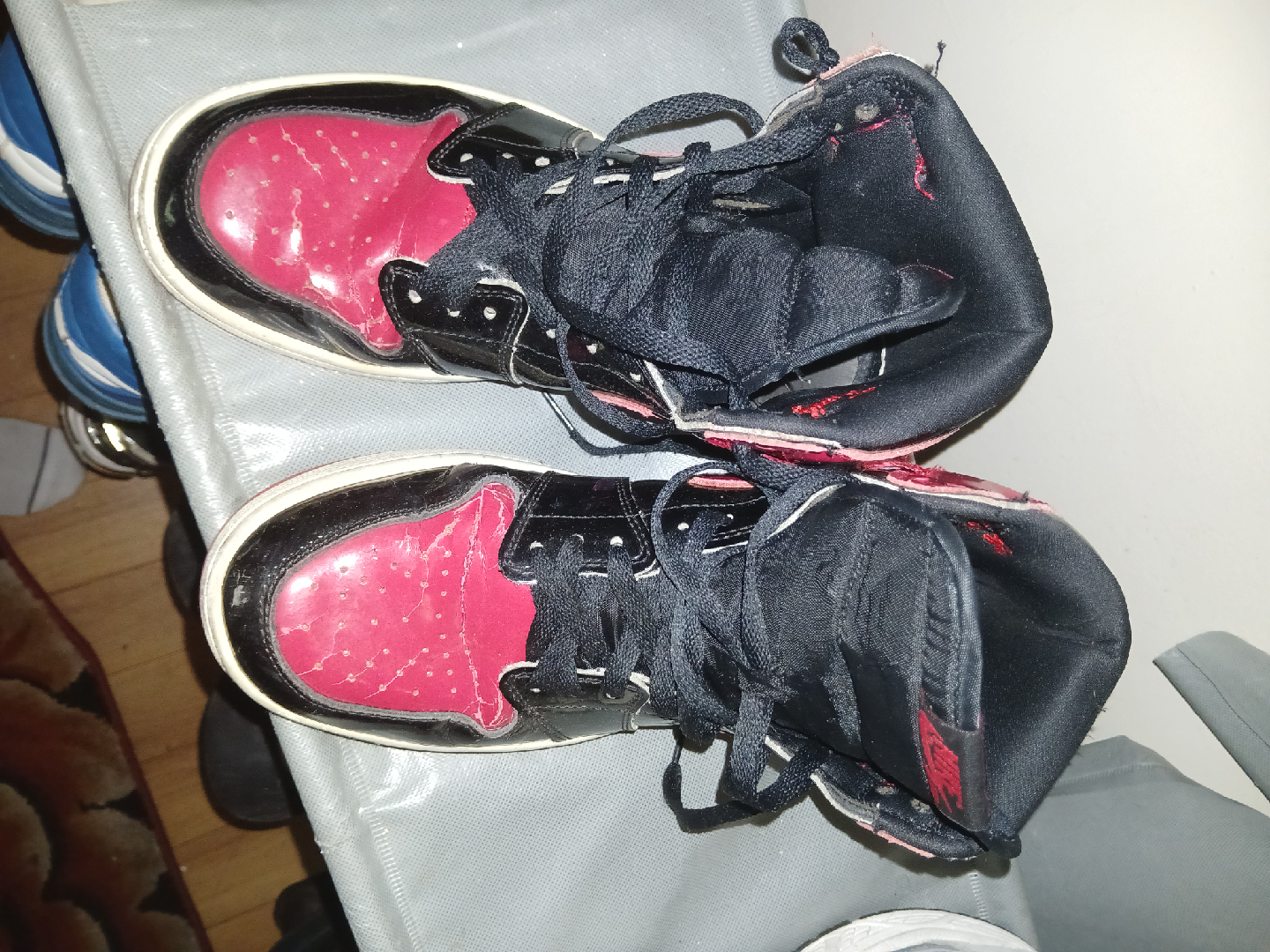Nike Air Jordan 1 High - Size 10