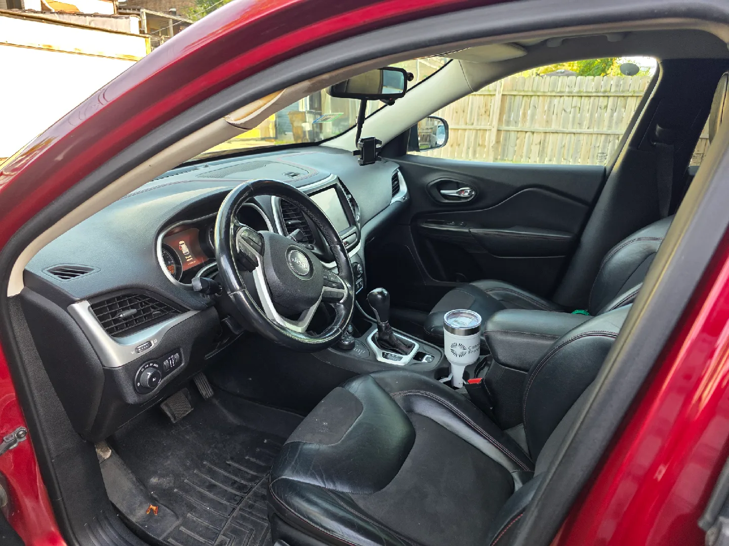 Cheep cherokee trailhawk 2015 image indicator(9)