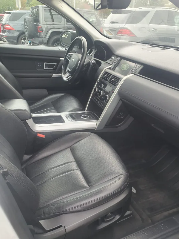 2018 Land Rover Discovery Sport HSE image indicator(6)