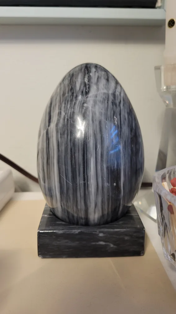 Marble Egg Sculpture image indicator(5)