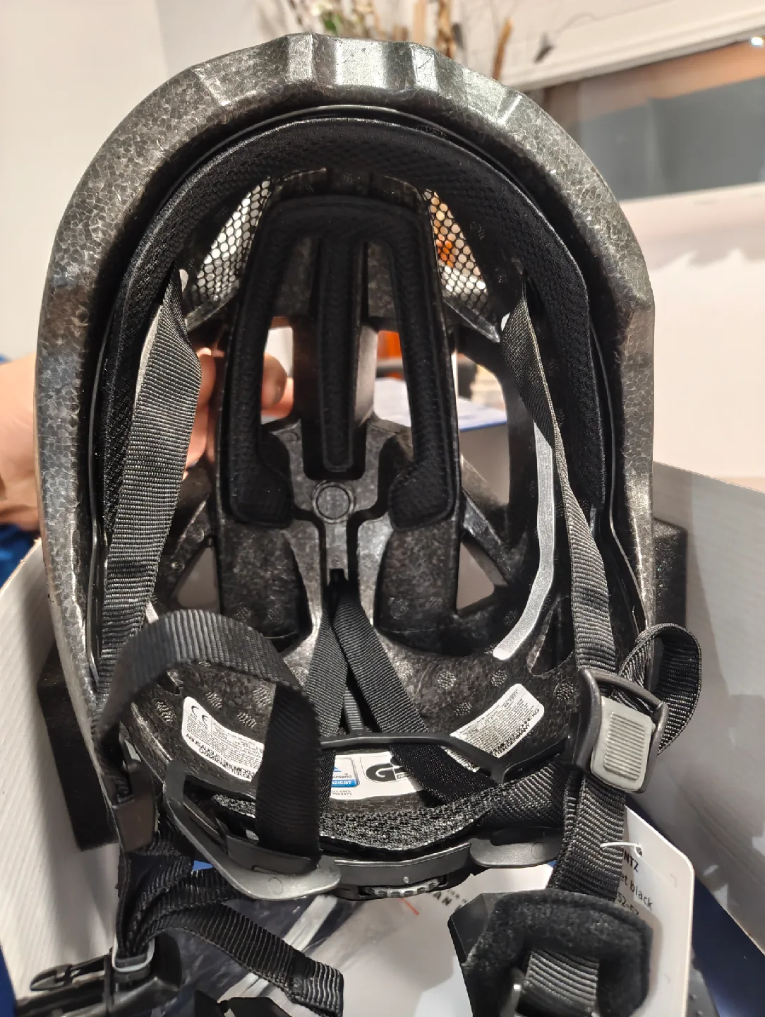 ABUS Cliffhanger Bike Helmet - Size M image indicator(7)