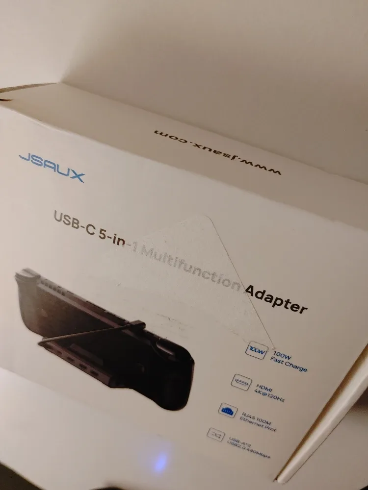 Docking Station USB-C 5-in-1 Multifunction Adapter - Like New! image indicator(2)