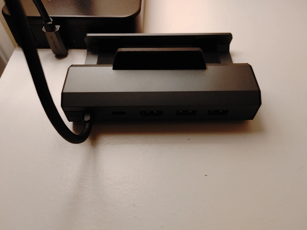 Docking Station USB-C 5-in-1 Multifunction Adapter - Like New! - photo 4