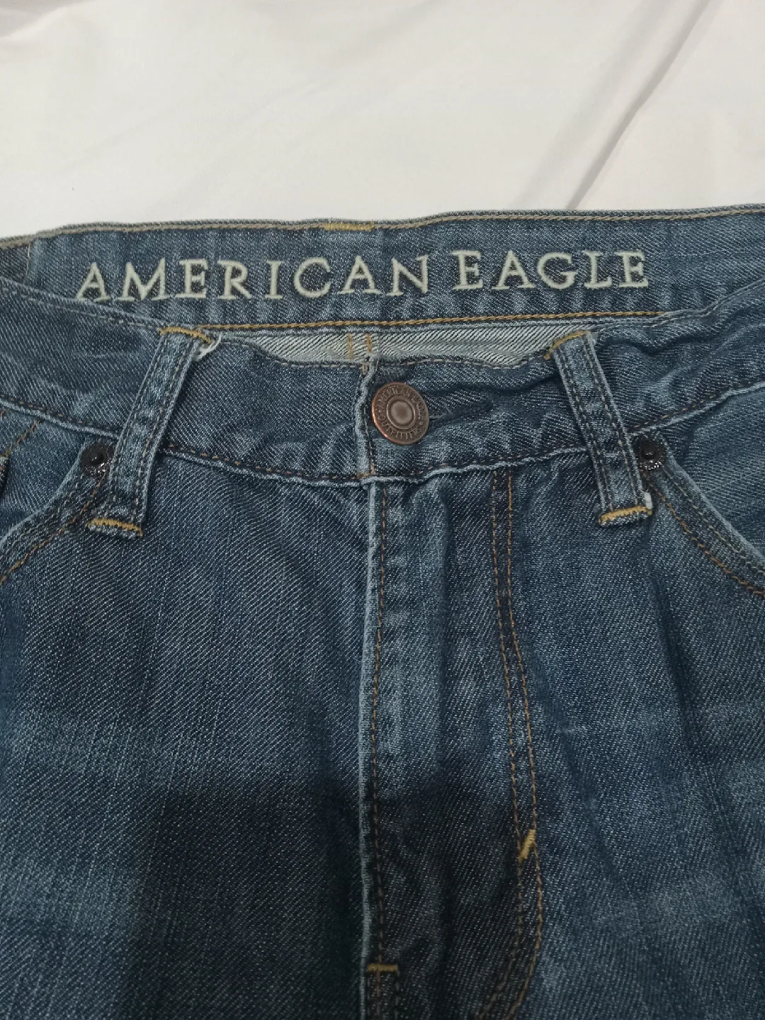 American Eagle Jeans image indicator(3)