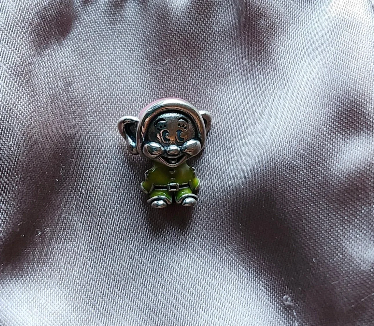 Disney Seven Dwarfs Dopey Charm image indicator(4)