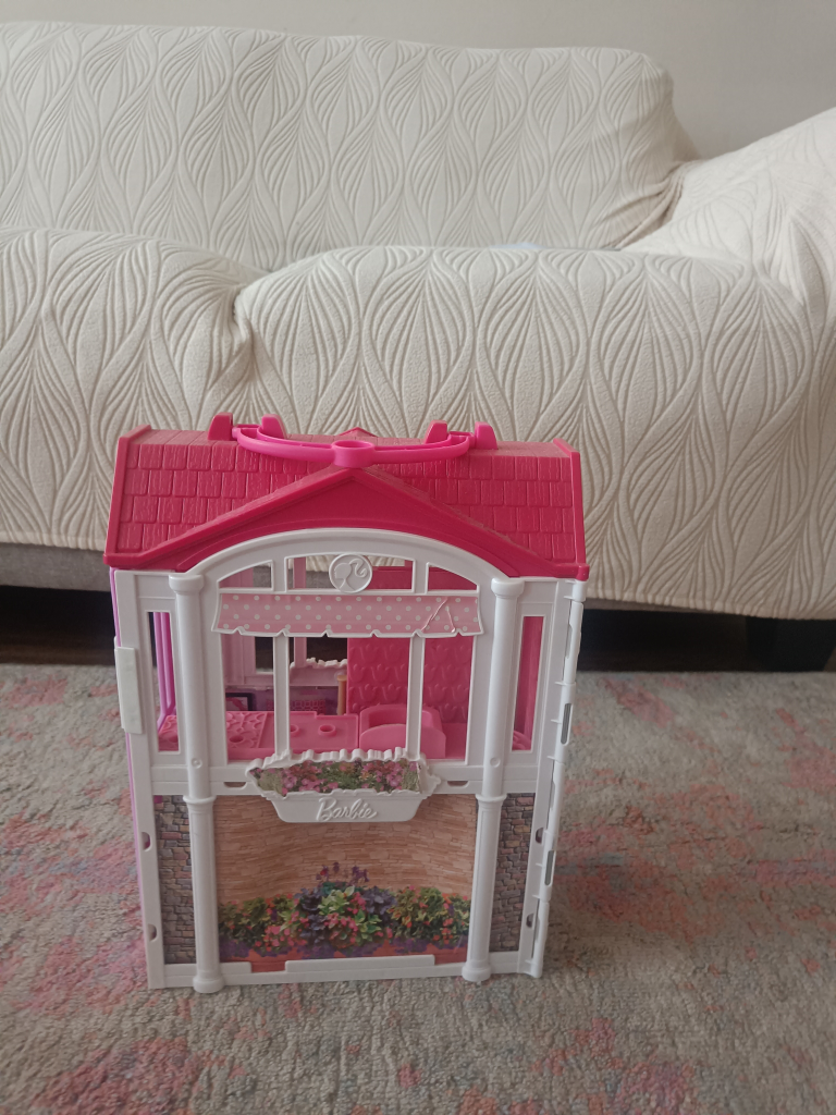 Barbie Foldable Dollhouse Playset(2) - photo 4