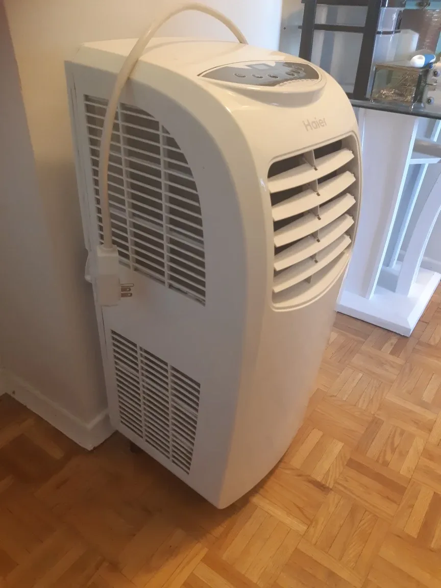 Haier Portable Air Conditioner thumbnail